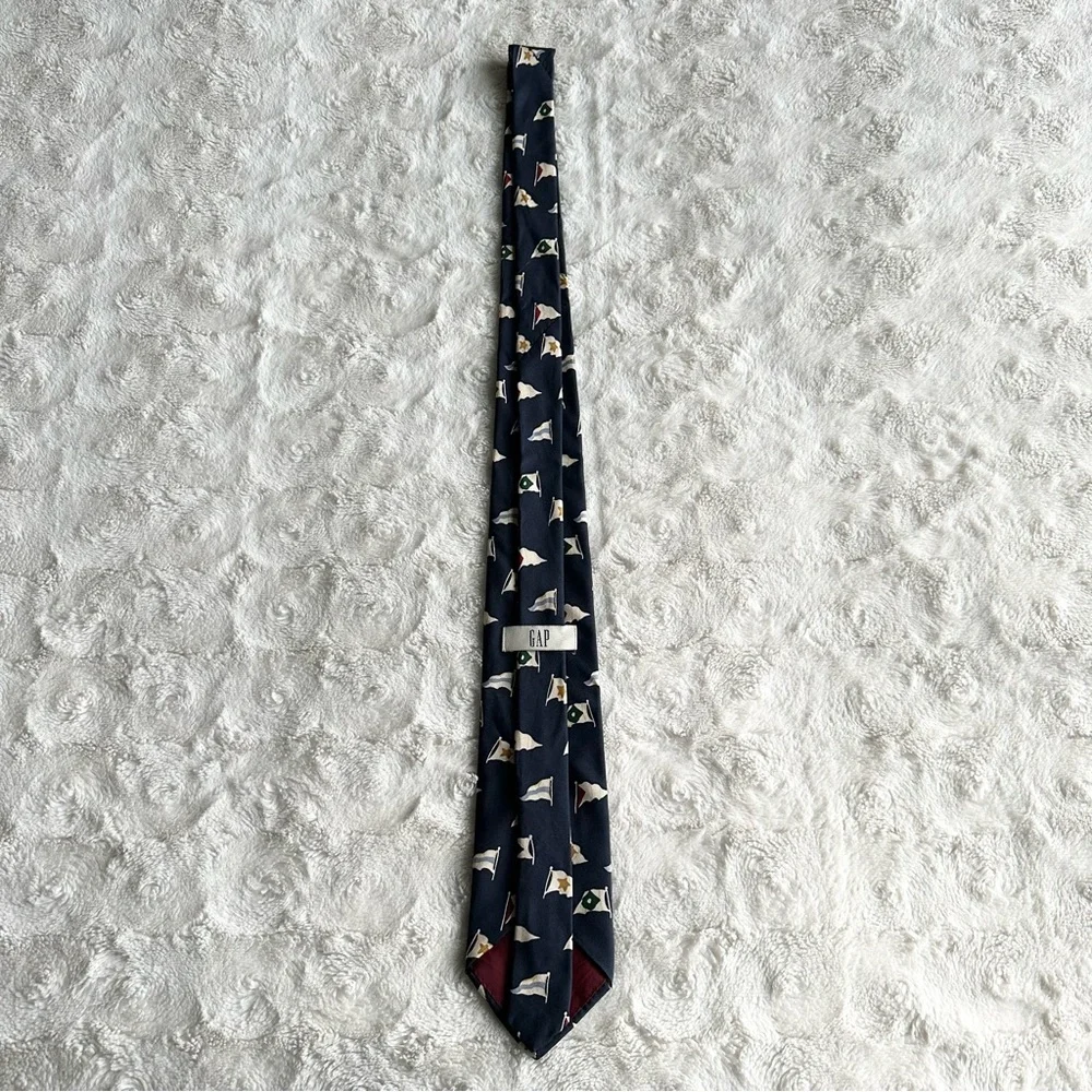 Vintage Gap Necktie Mens Navy Silk Nautical Flags Sailing Boat Coastal Preppy